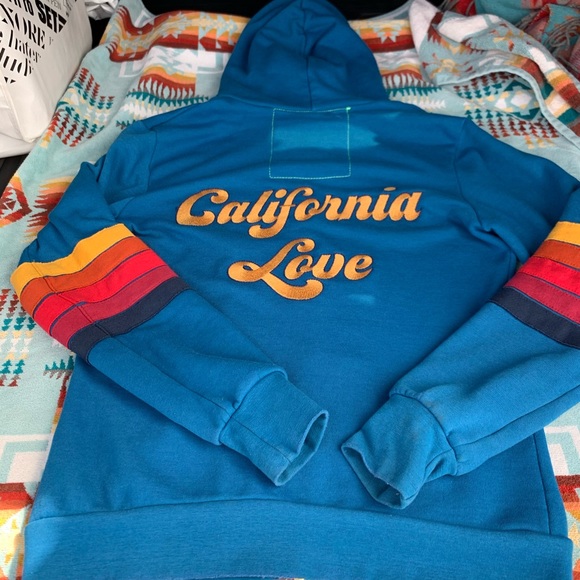 Aviator Nation Jackets & Blazers - Aviator Nation California Love sweatshirt